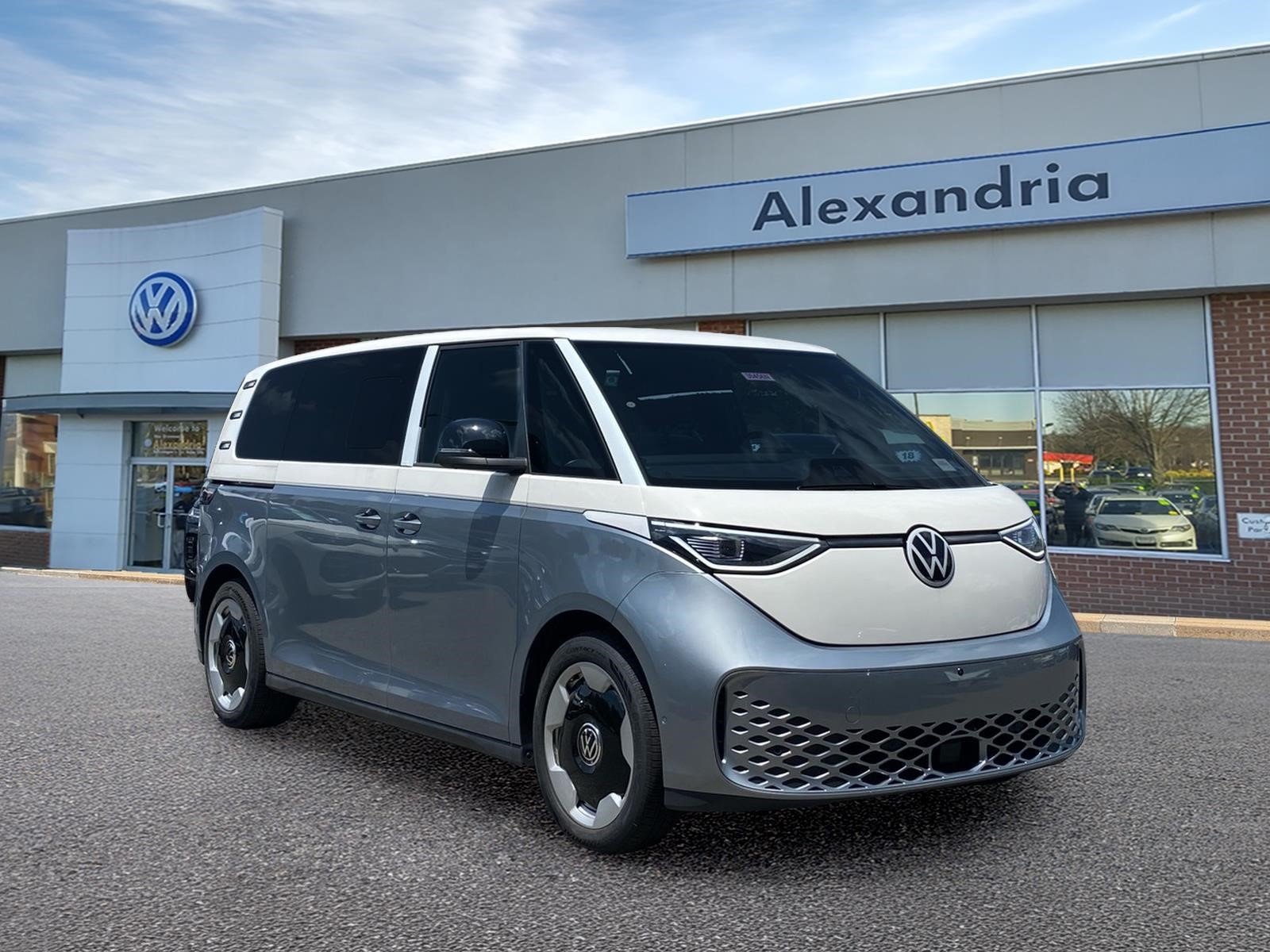 2025 Volkswagen ID. Buzz Pro S Plus 4Motion Two-Tone's photo