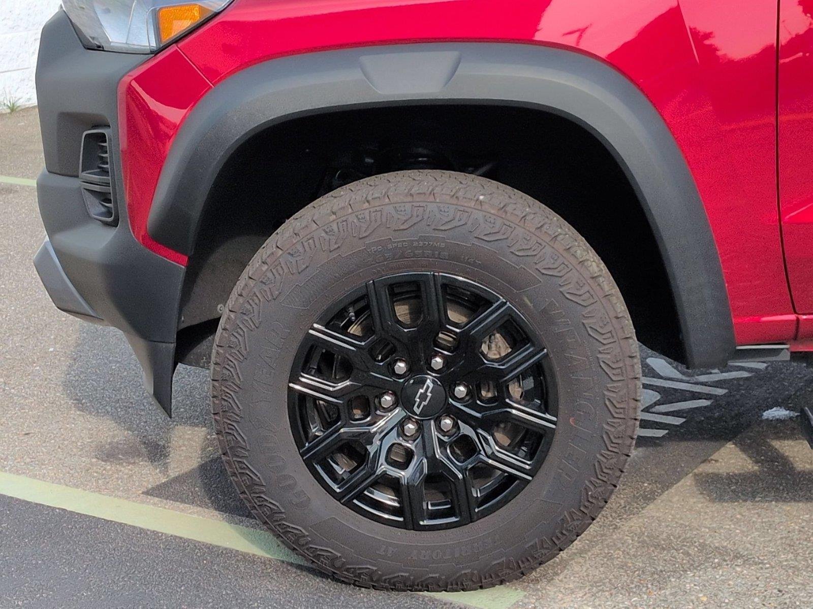 Used 2024 Radiant Red Tintcoat Chevrolet 4WD Trail Boss image 9