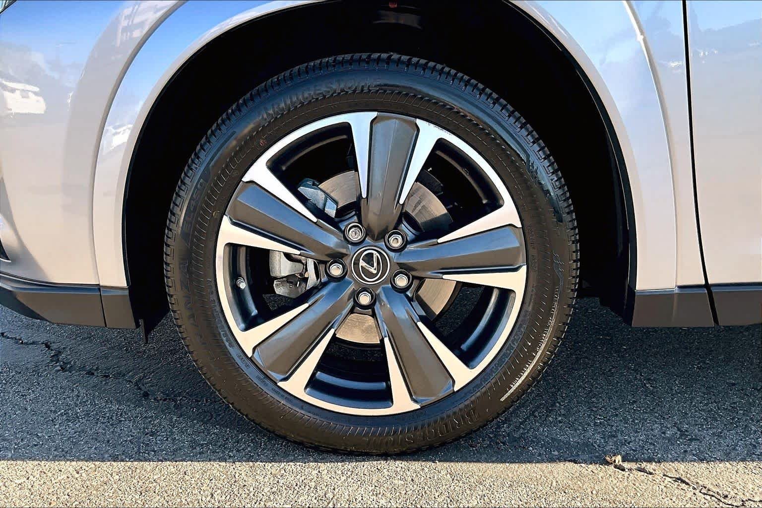 Certified Used 2024 IRIDIUM Lexus Premium image 10