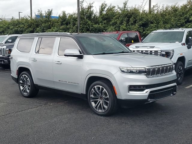 Used 2022 Silver Jeep Series III image 1