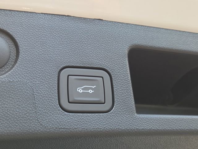 New 2026 Summit White GMC Elevation image 12