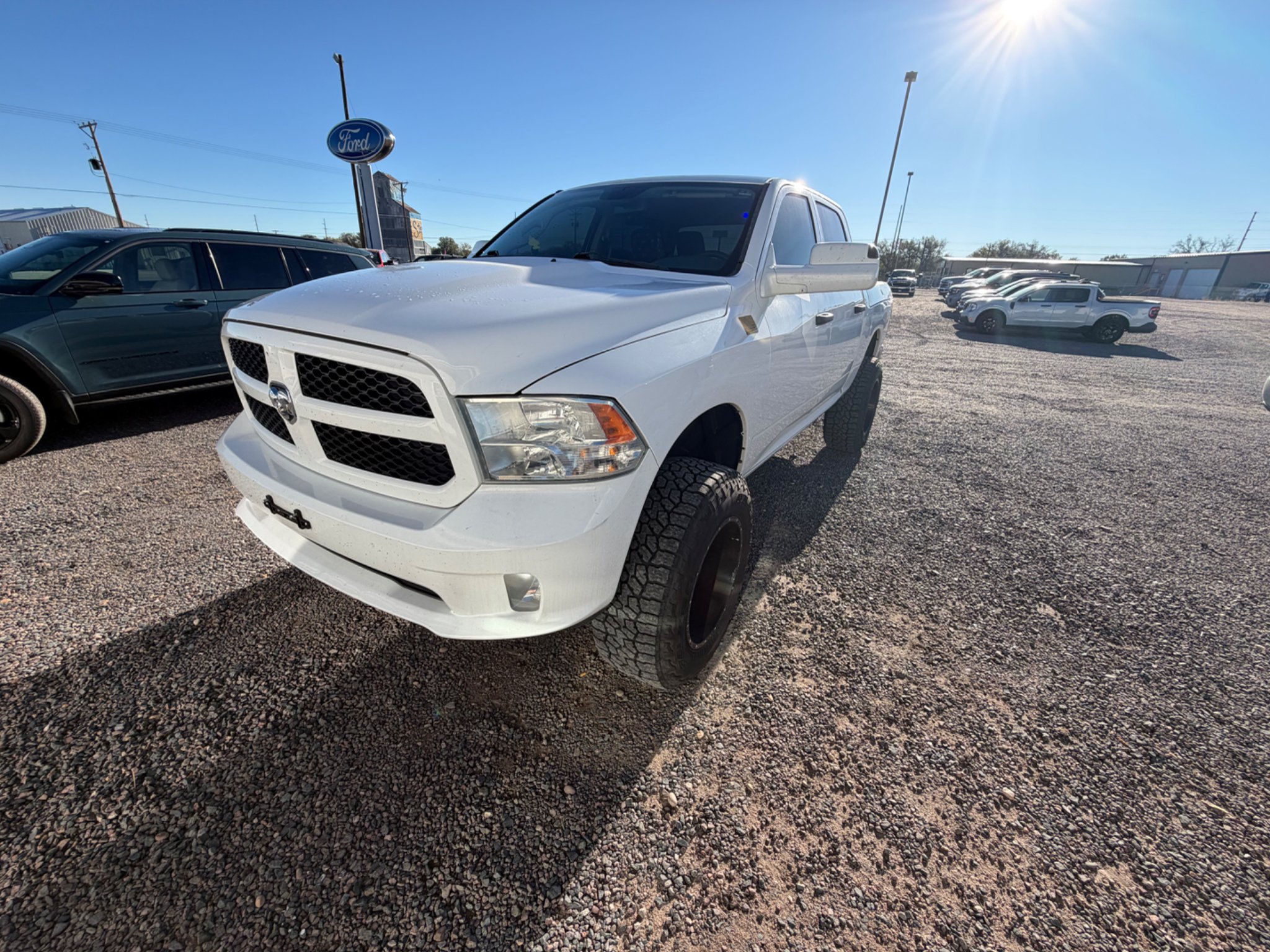 Used 2014 Bright White Clearcoat Ram Express image 1