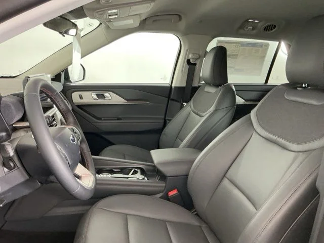 New 2026 Carbonized Gray Metallic Ford Active image 15