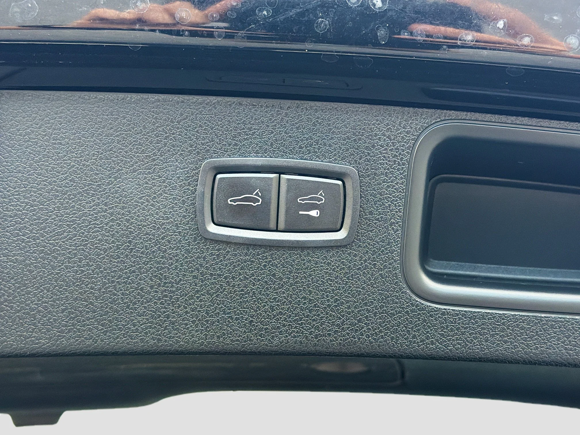 Used 2019 Jet Black Metallic Porsche Base image 13