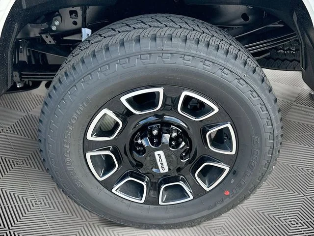 New 2026 White Metallic Ford Platinum image 20