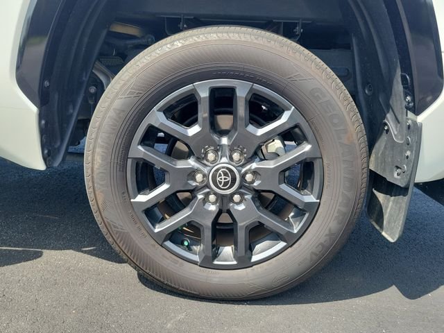 Used 2023 Wind Chill Pearl Toyota Platinum image 7