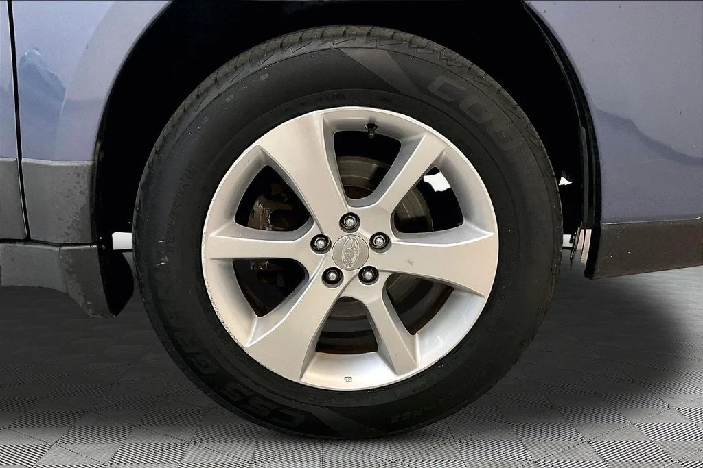Used 2014 Twilight Blue Subaru 2.5i image 34