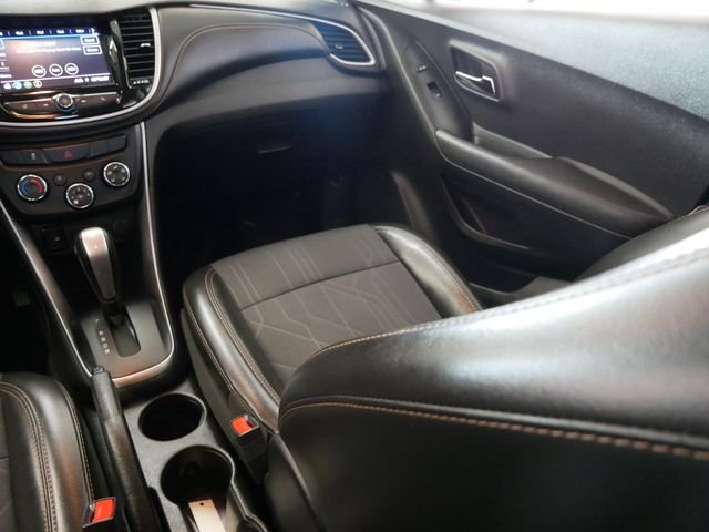 Used 2020 Nightfall Gray Metallic Chevrolet LT image 15