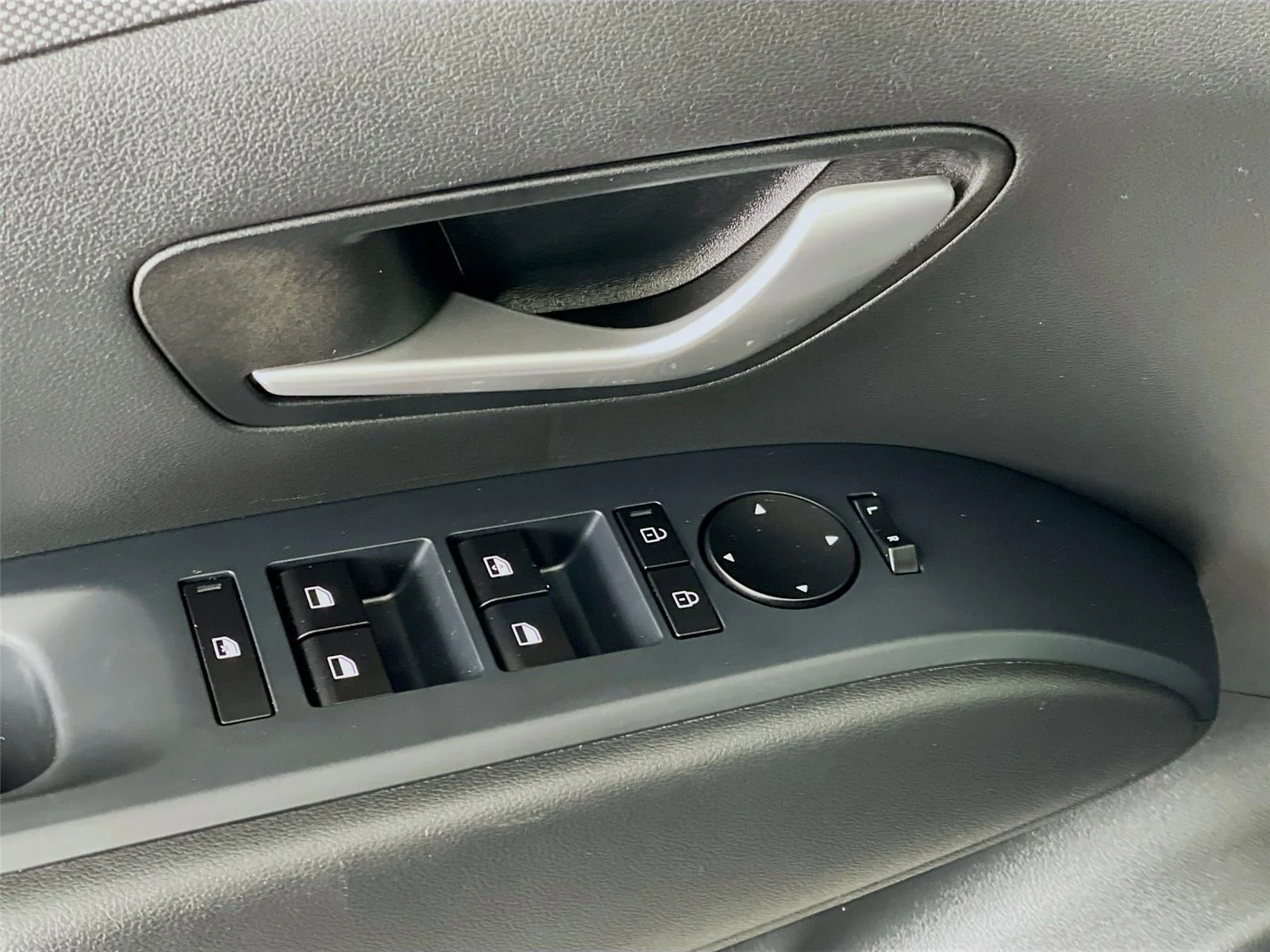Used 2025 Ecotronic Gray Matte Hyundai SE image 20