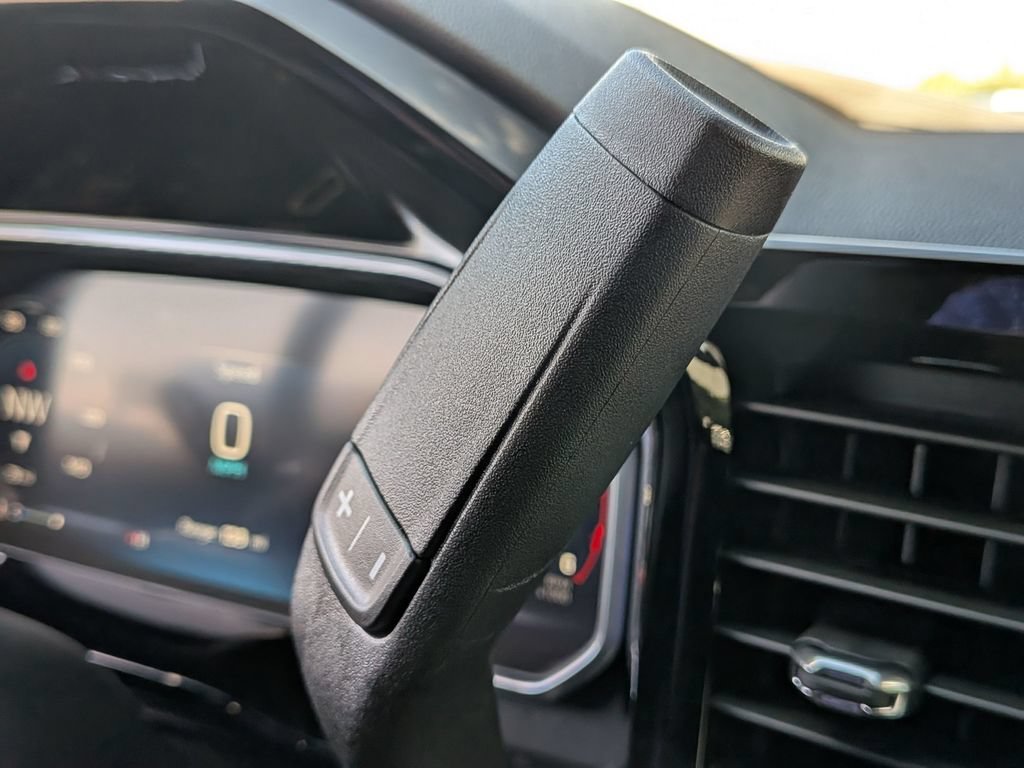 New 2026 Summit White Chevrolet LT image 31