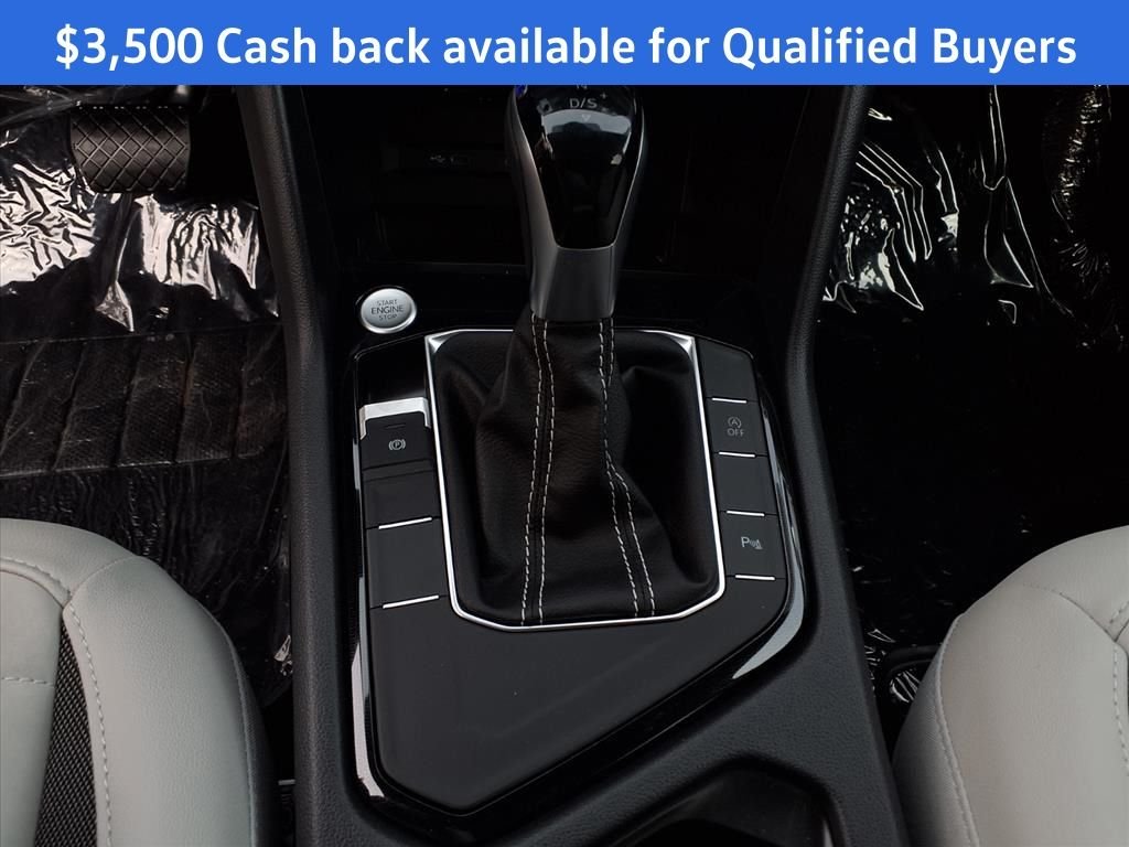 2025 Volkswagen Taos SE - Photo 11