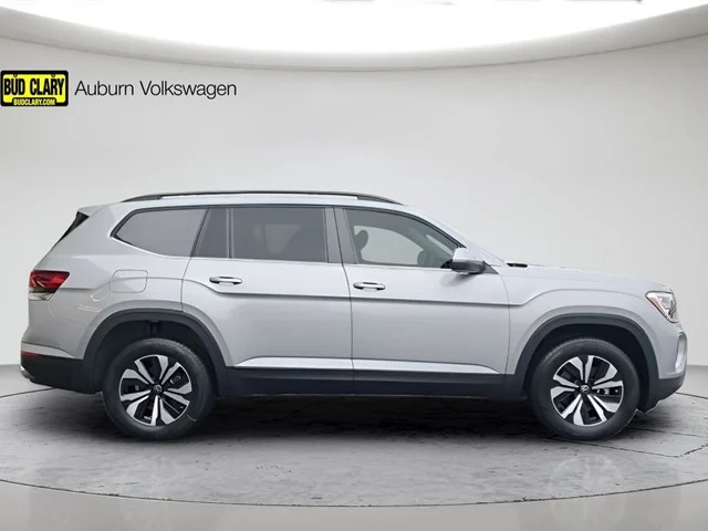 New 2026 Silver Mist Metallic Volkswagen 2.0T SE image 8