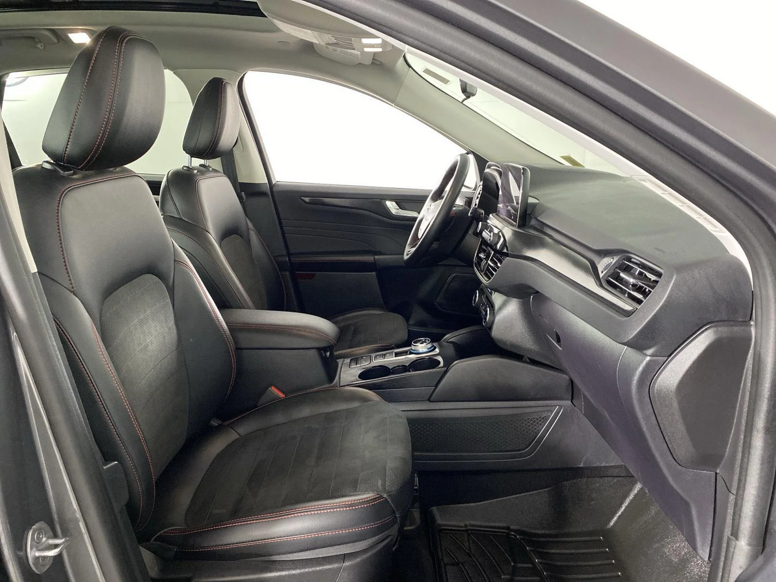Used 2022 Carbonized Gray Ford SEL image 28