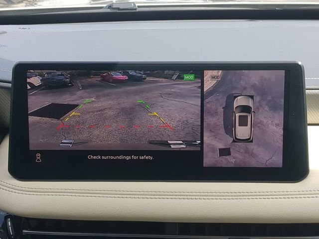 Used 2025 Silver INFINITI LUXE image 25