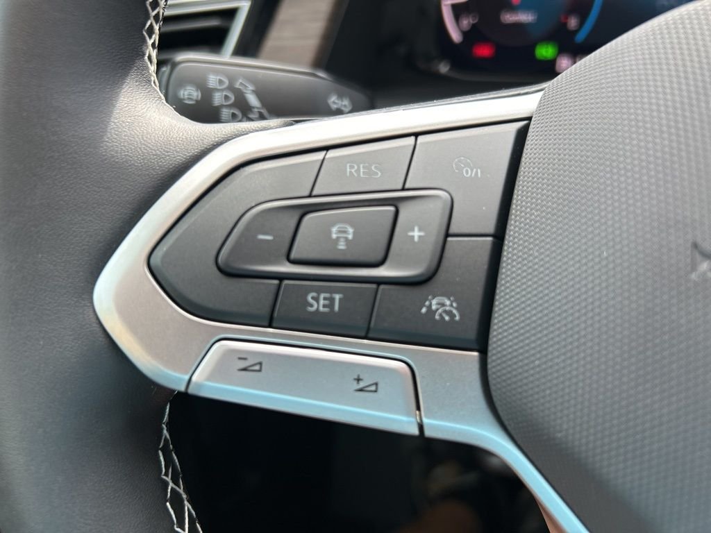 New 2026 White Volkswagen 2.0T SEL image 28