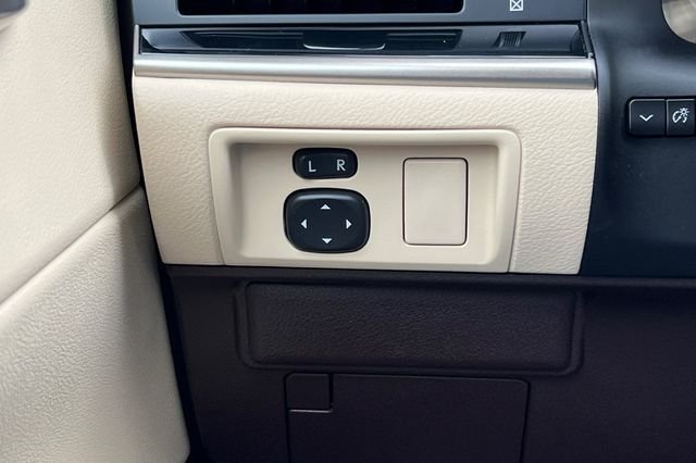 Used 2016 Red Lexus 350 image 32
