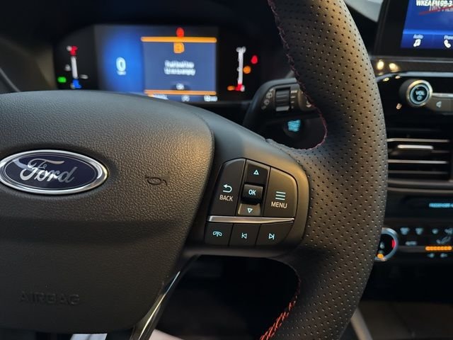 2025 Ford Escape ST-Line - Photo 17