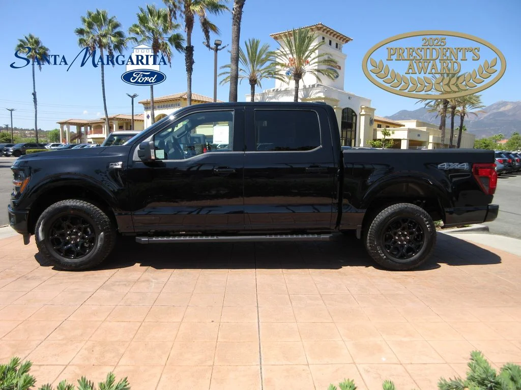 New 2026 Agate Black Metallic Ford XLT image 1