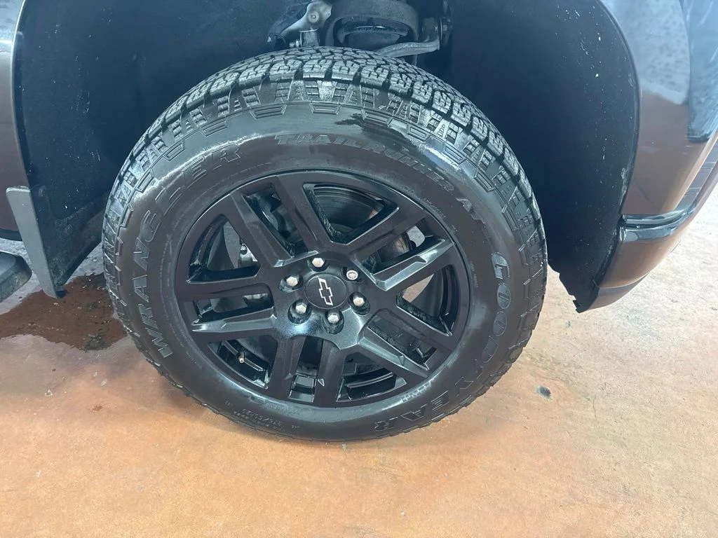 Used 2021 Black Chevrolet LT Trail Boss image 10