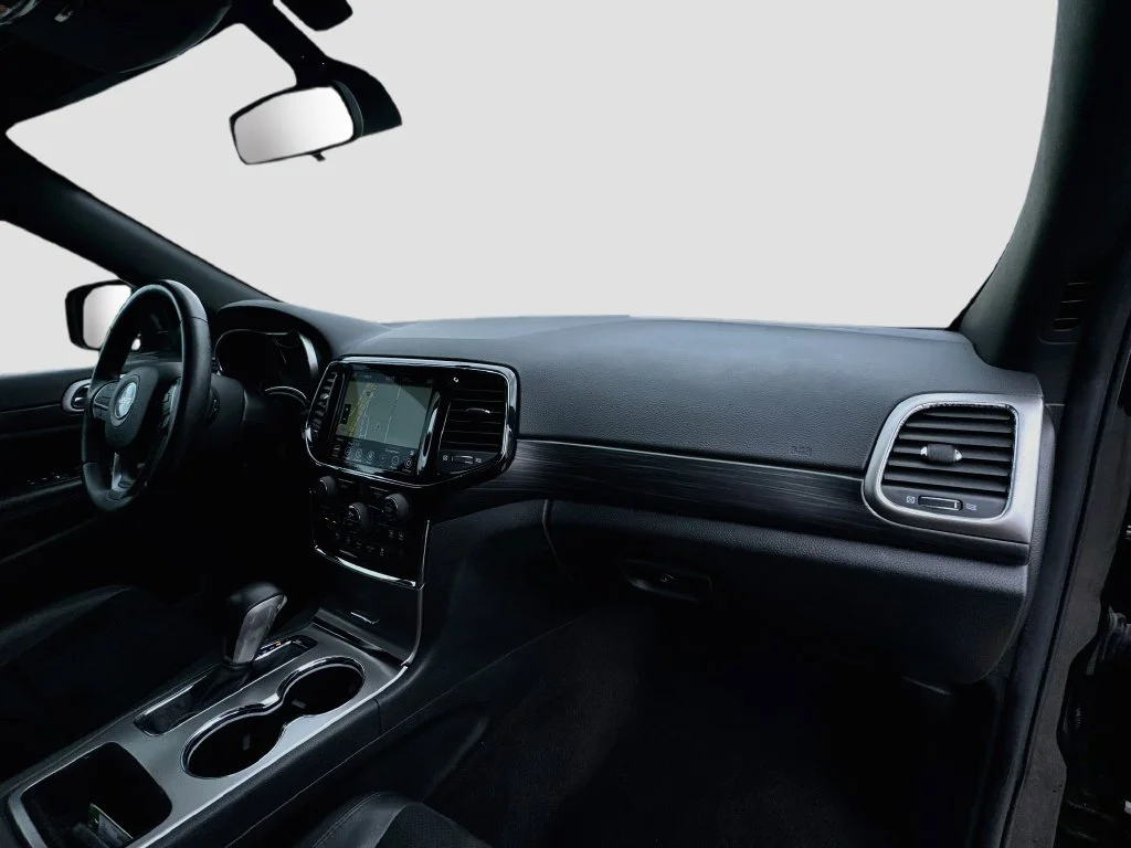 Used 2021 Black Jeep Laredo X image 32
