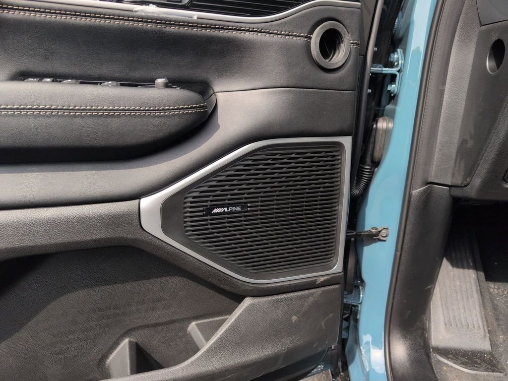 New 2026 Steel Blue Exterior Paint Jeep Upland image 11