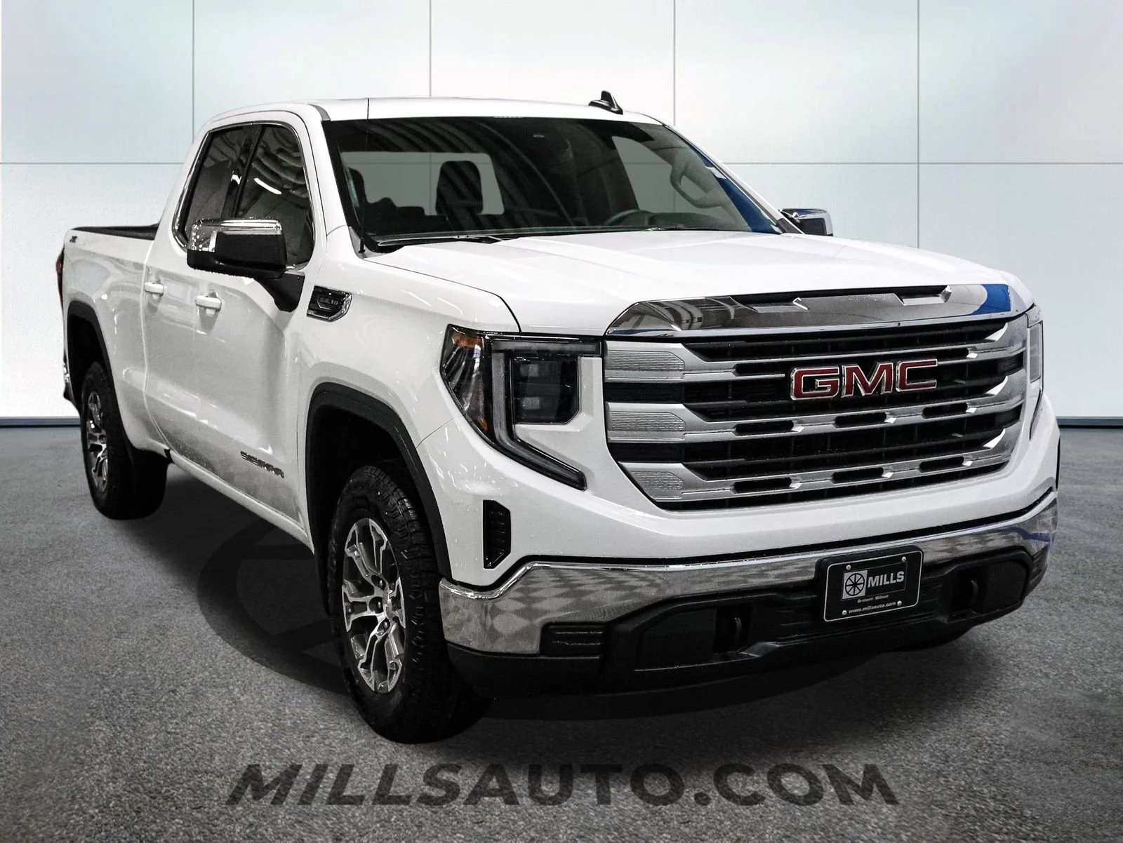 2026 GMC Sierra 1500 SLE - Photo 11