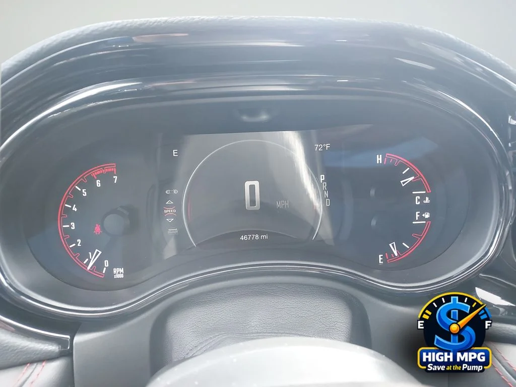 Used 2025 White/off-white Dodge R/T Plus image 27