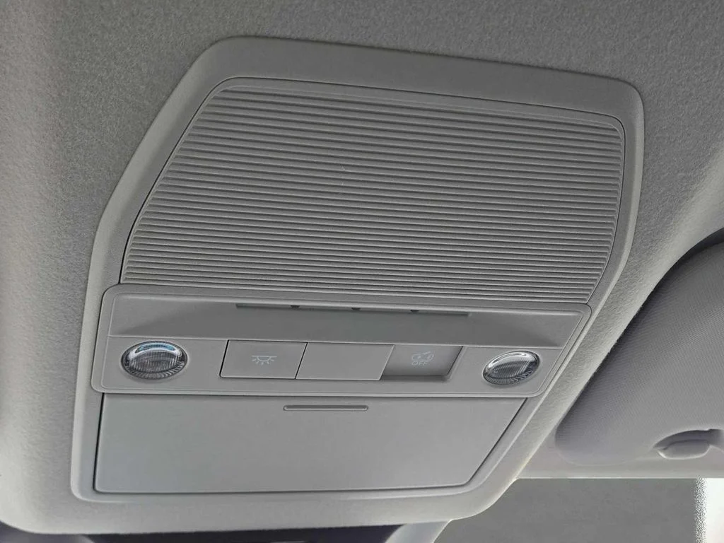 2025 Nissan Kicks SR - Photo 30