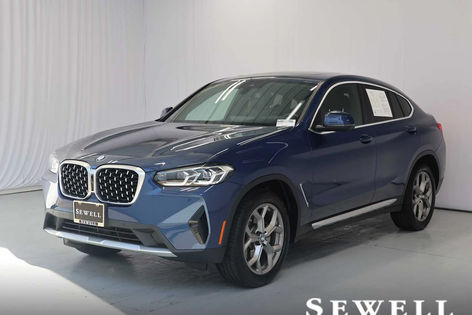 2025 BMW X4 xDrive30i
