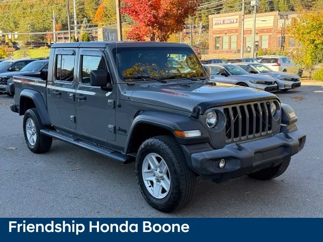 Used 2020 Gray Jeep Sport image 3