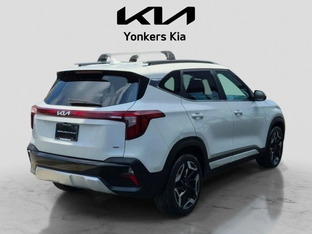 Used 2024 White Kia SX image 6