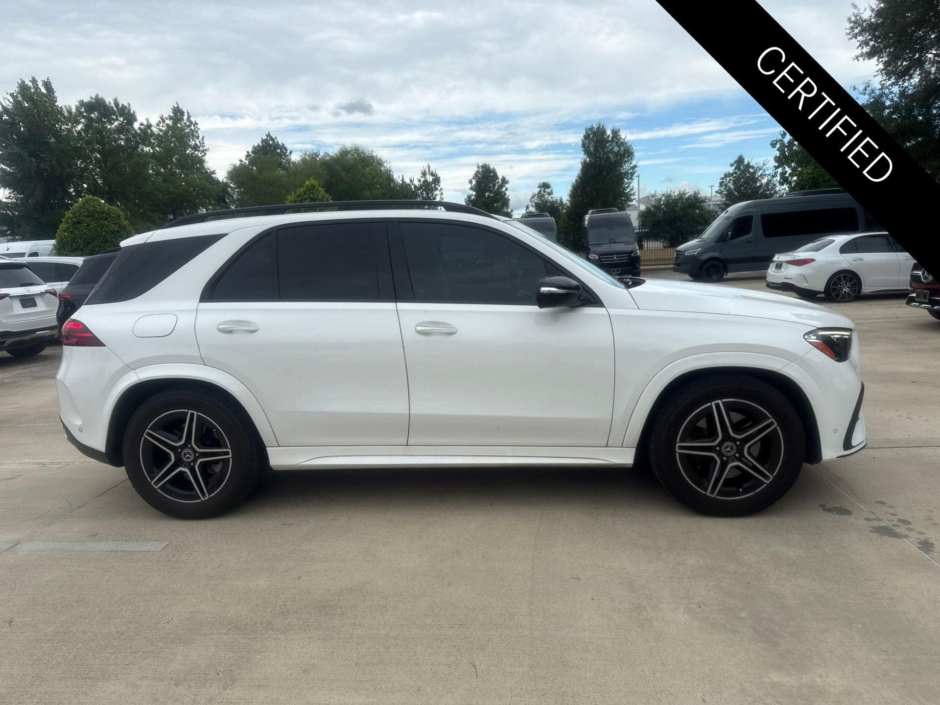 Certified Used 2024 Polar White Mercedes-Benz GLE 450 image 3