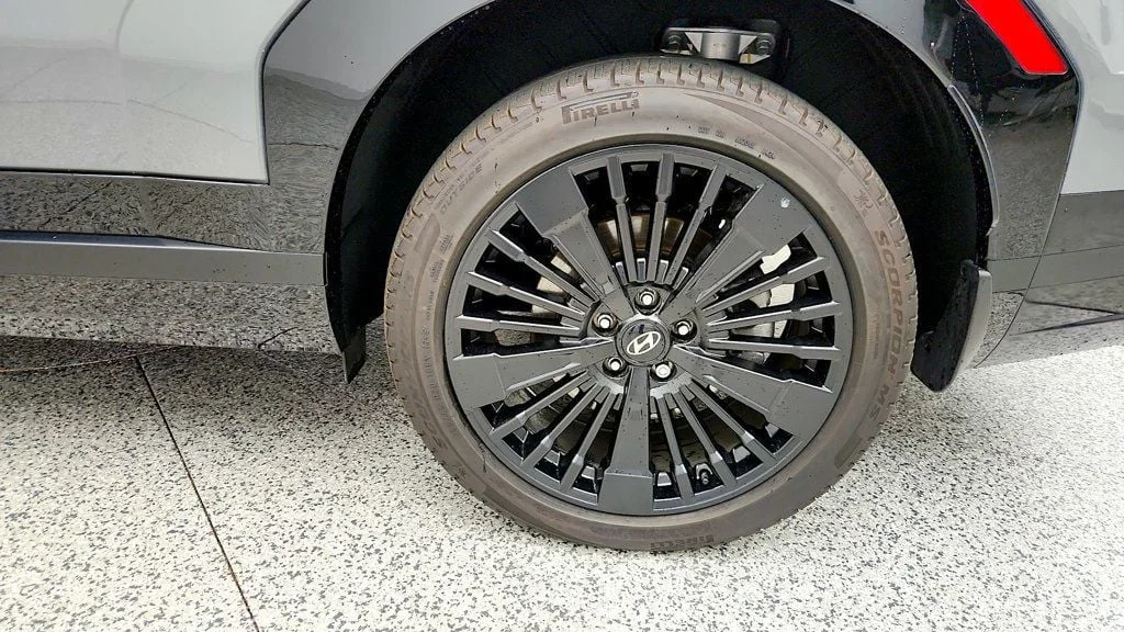 Used 2024 Hampton Gray Hyundai Calligraphy AWD image 9