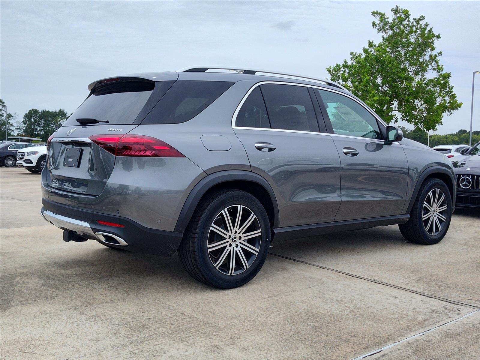 New 2026 Selenite Grey Metallic Mercedes-Benz GLE 350 image 4