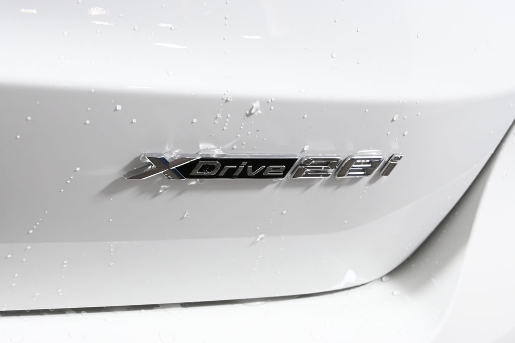 Used 2026 Alpine White BMW xDrive28i image 40