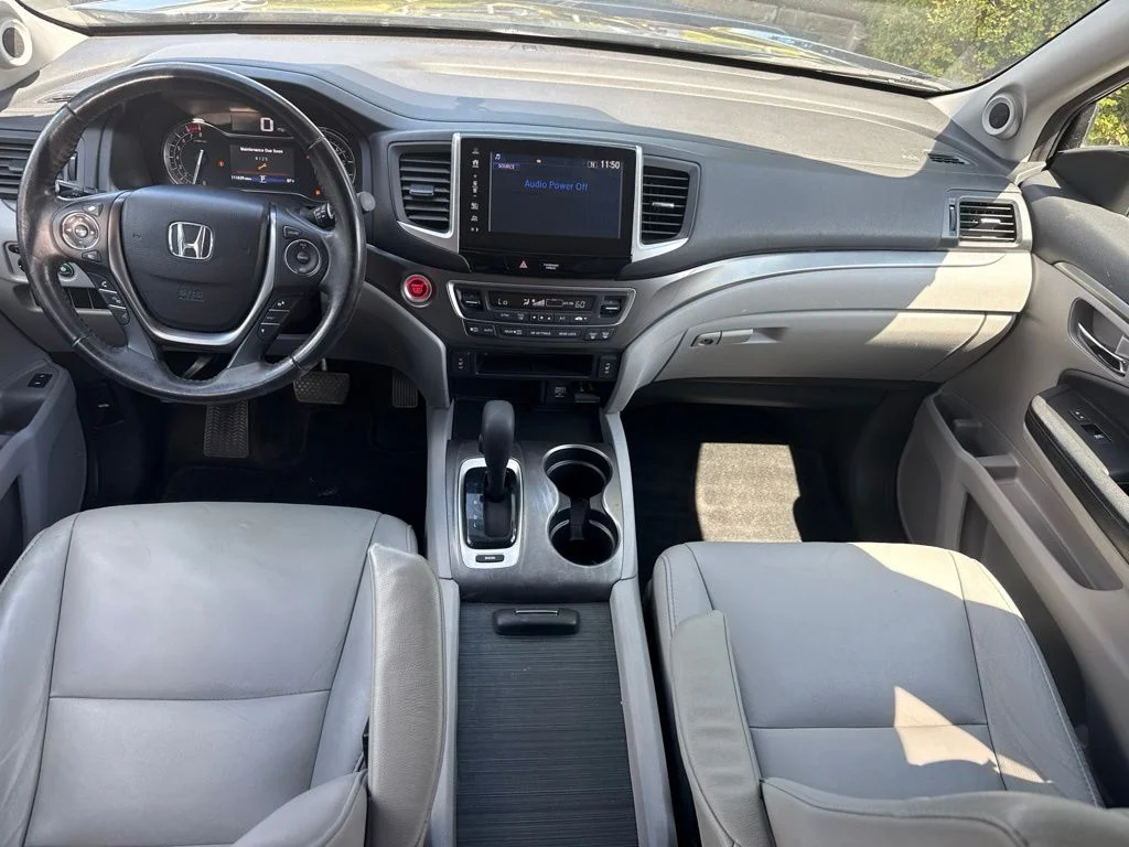 2017 Honda Pilot EX-L - Photo 18