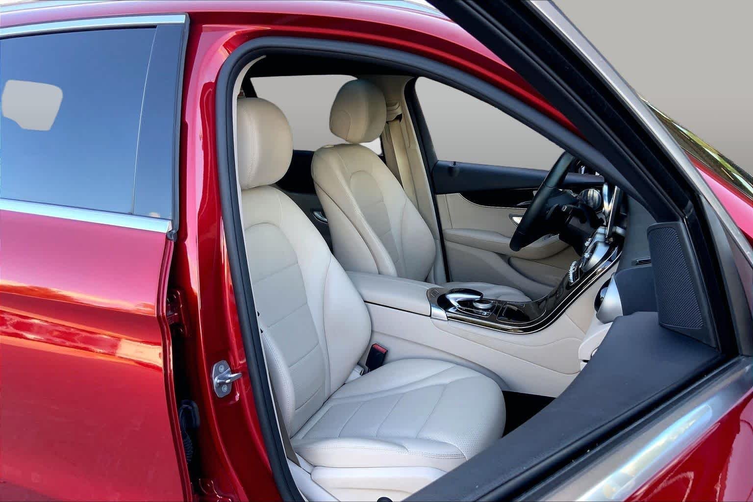 Used 2017 designo Cardinal Red Metallic Mercedes-Benz GLC 300 image 9