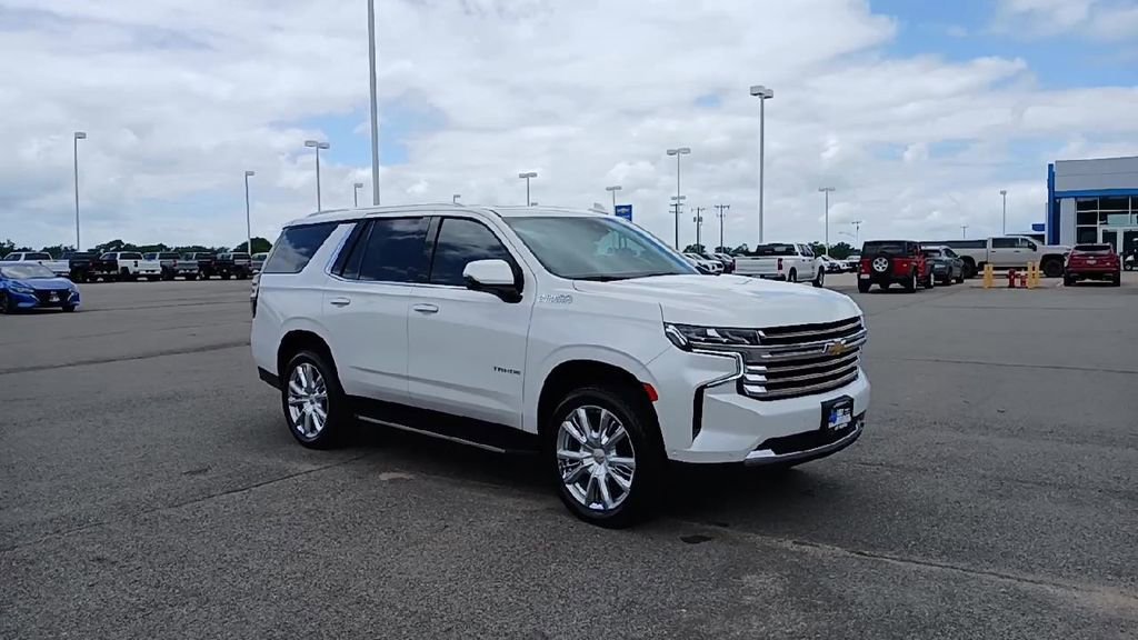 Used 2023 Iridescent Pearl Tricoat Chevrolet High Country image 2