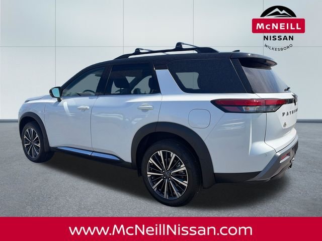 New 2026 Everest White Pearl TriCoat / Super Black Two-tone Nissan Platinum image 6