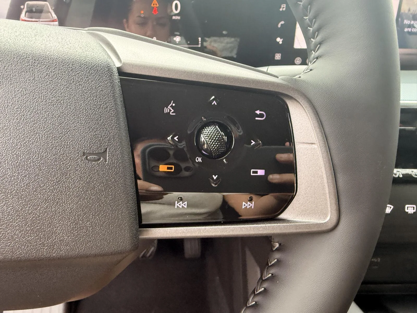 New 2026 Super Black Nissan SL image 12
