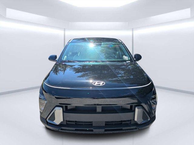 New 2026 Black Hyundai SE FWD image 8