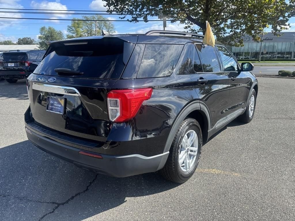 Certified Used 2022 Black Metallic Ford XLT image 8