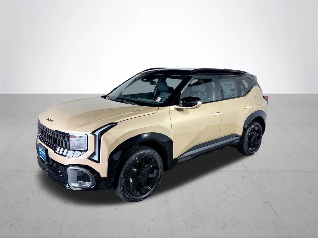 New 2027 Terrain Brown / Black Roof Kia X-Line image 2