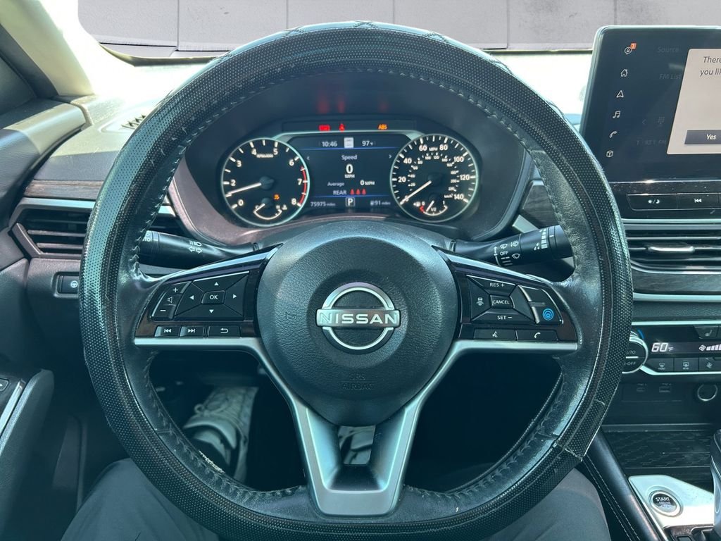 Used 2023 Black Nissan 2.5 SL image 9