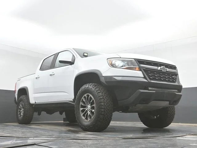 Used 2018 White Chevrolet ZR2 image 39
