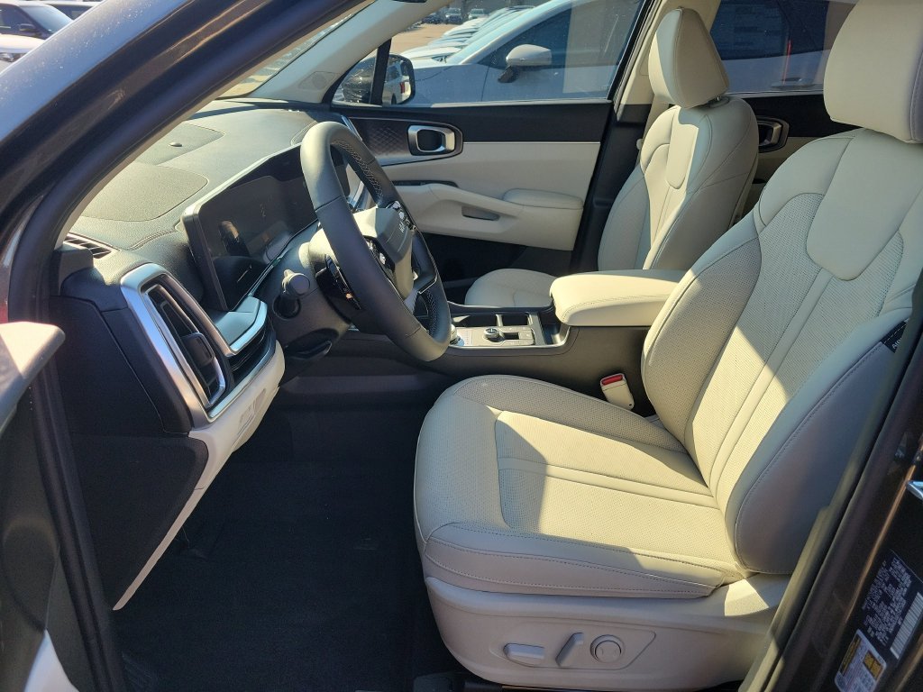 New 2026 Interstellar Gray Kia EX image 23