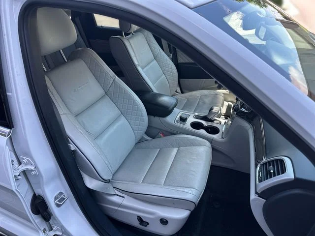 Used 2020 White Jeep Summit image 28