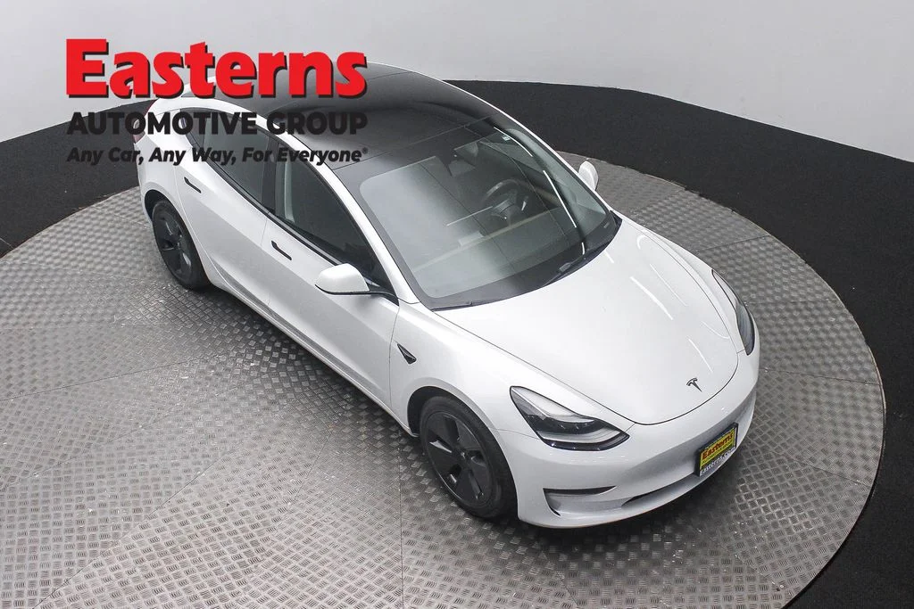 Used 2023 White Tesla Base image 3