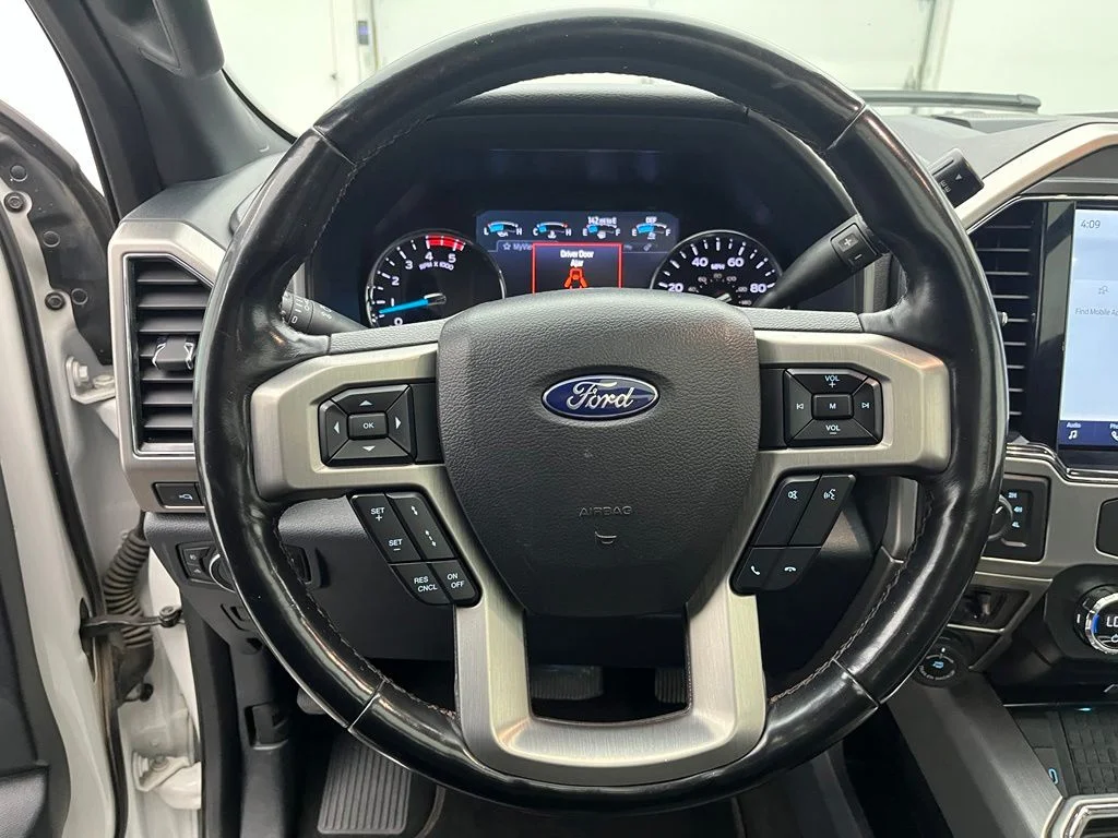 Used 2022 White Ford Platinum Lifted Truck image 17