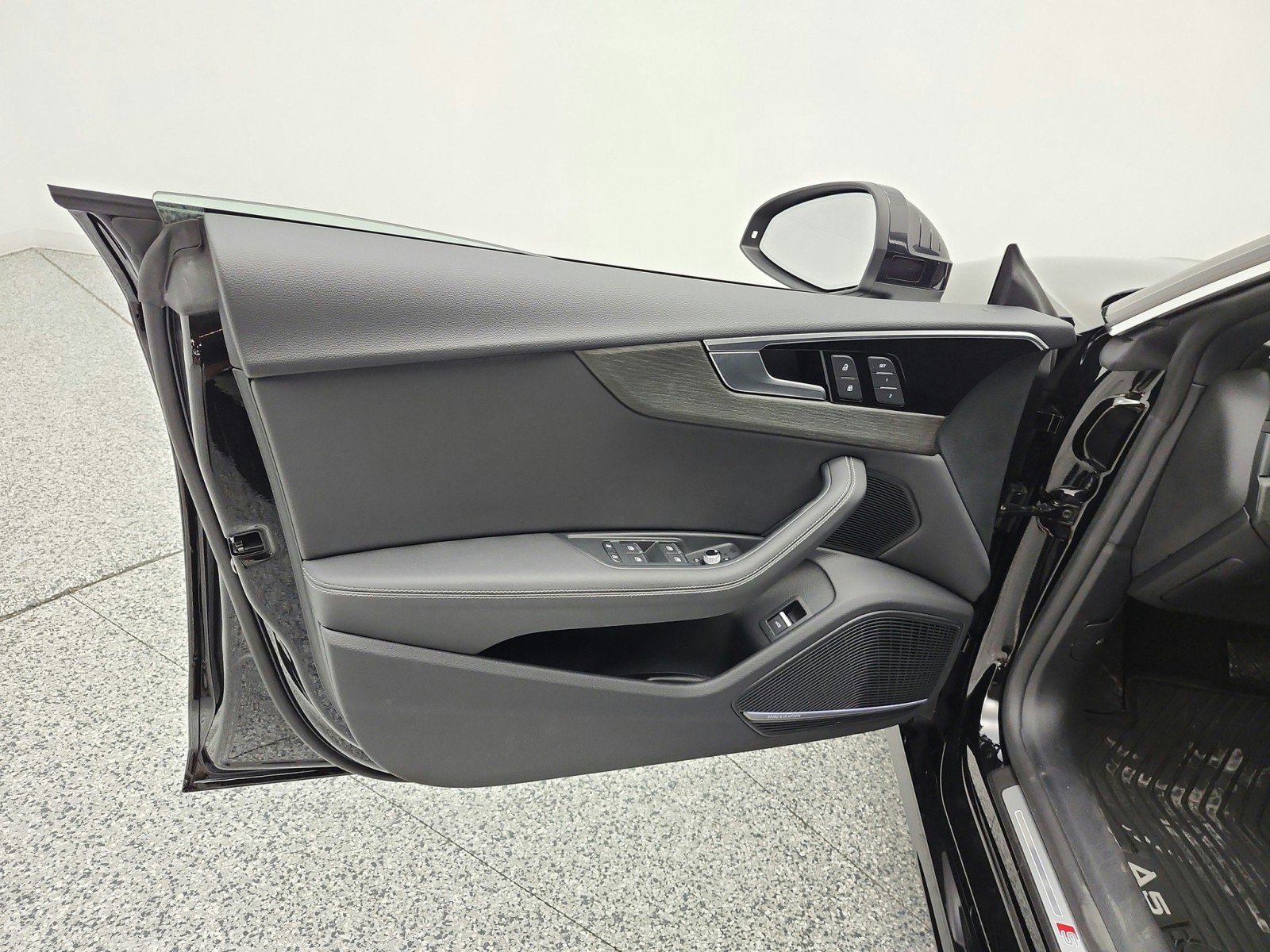 Used 2023 Mythos Black Metallic Audi S line Premium Plus image 15